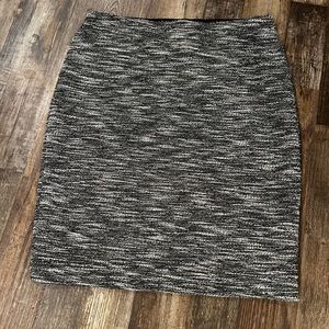 Ann Taylor pull-on pencil skirt